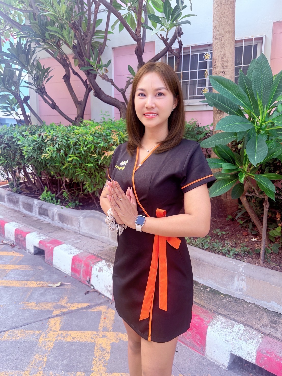 Lisa — Aroma Oil & Relaxation specialist